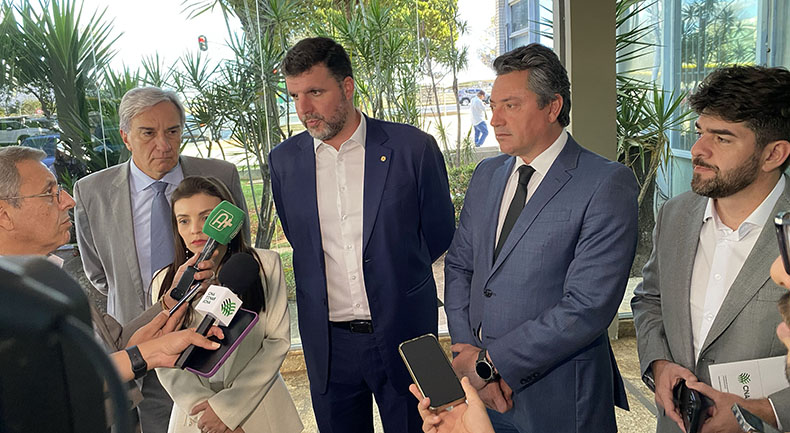 Dumping do leite é risco social e à segurança alimentar do país